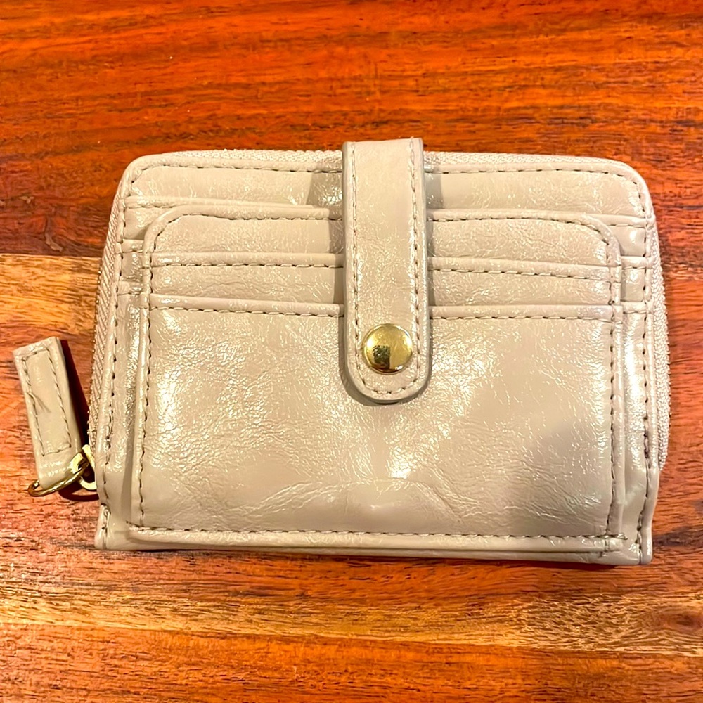 Tan wallet